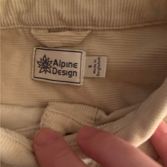 Alpine Design - Picture 2 of 3